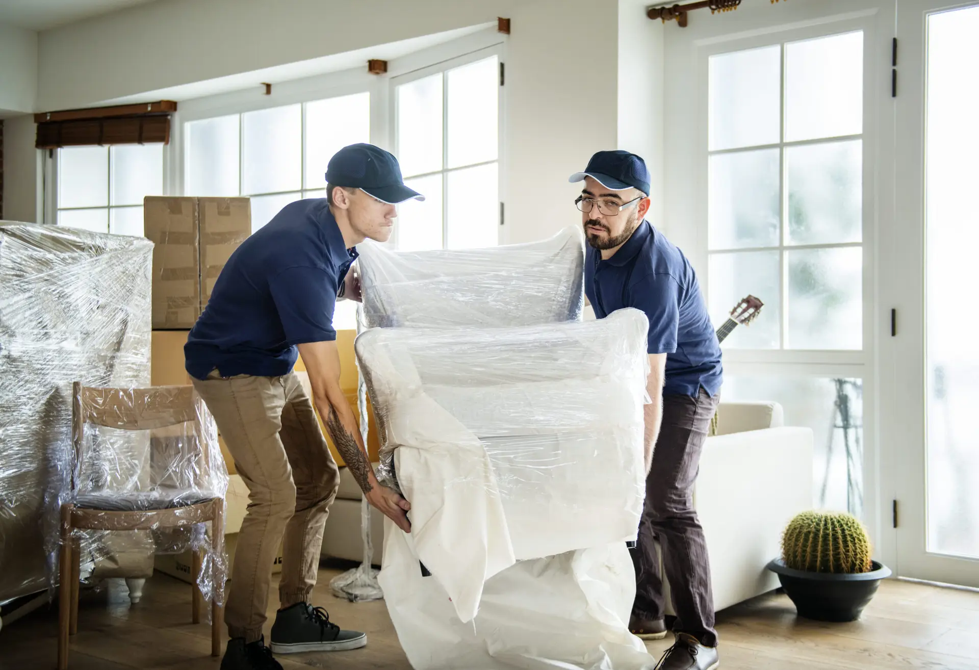 furniture-moving-company-in-JVC